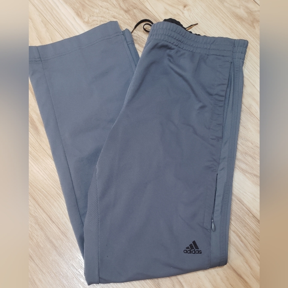 Adidas Mens Large Grey Trackpant/jogger,relaxed,cozy,sports,soccer